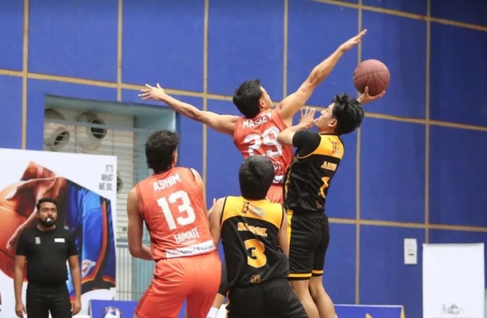 एचजेएनबीएल : हाउण्ड्सको फराकिलो जित