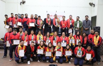 पावरलिफ्टिङका खेलाडीहरु सम्मानित
