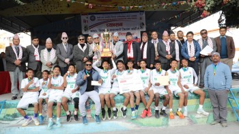 रेडियन्ट पब्लिकलाई प्याब्सन बास्केटबल उपाधि