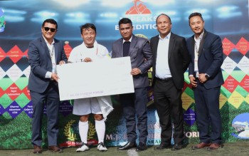 आयोजक फराक र खुम्जुङ सेमिफाइनलमा