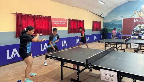 आयोजक एलएको दुवै टोली फाइनलमा